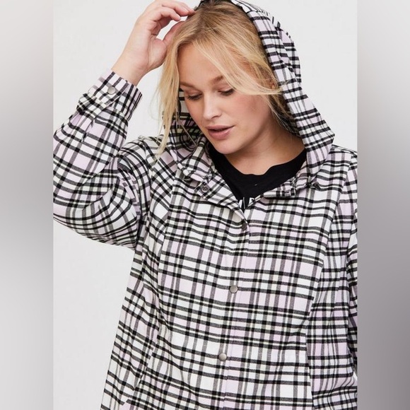 Torrid Hooded Pink Plaid Anorak - Size 18/20 (2) - Picture 3 of 8